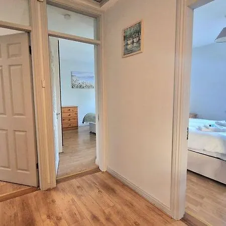 4 Bedroom Townhouse *