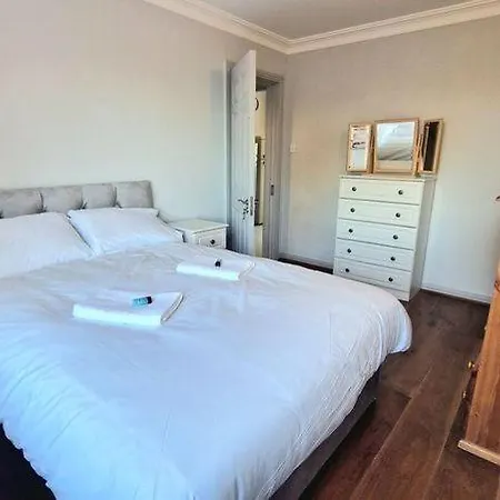 Apartament 4 Bedroom Townhouse Galway