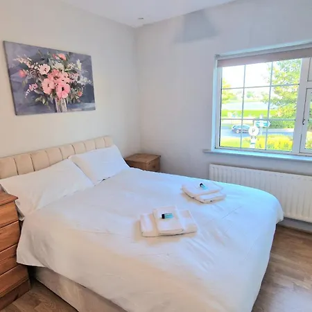 4 Bedroom Townhouse Apartament *