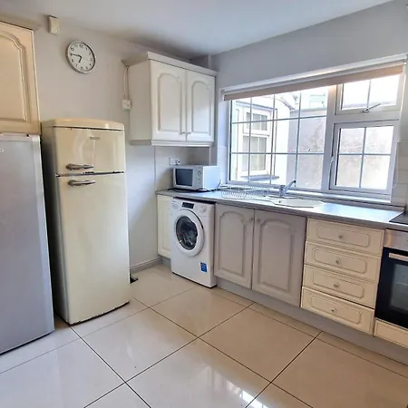 Apartment 4 Bedroom Townhouse Galway