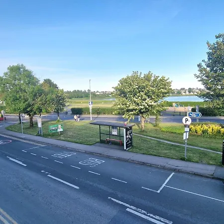 4 Bedroom Townhouse *