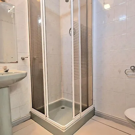 4 Bedroom Townhouse